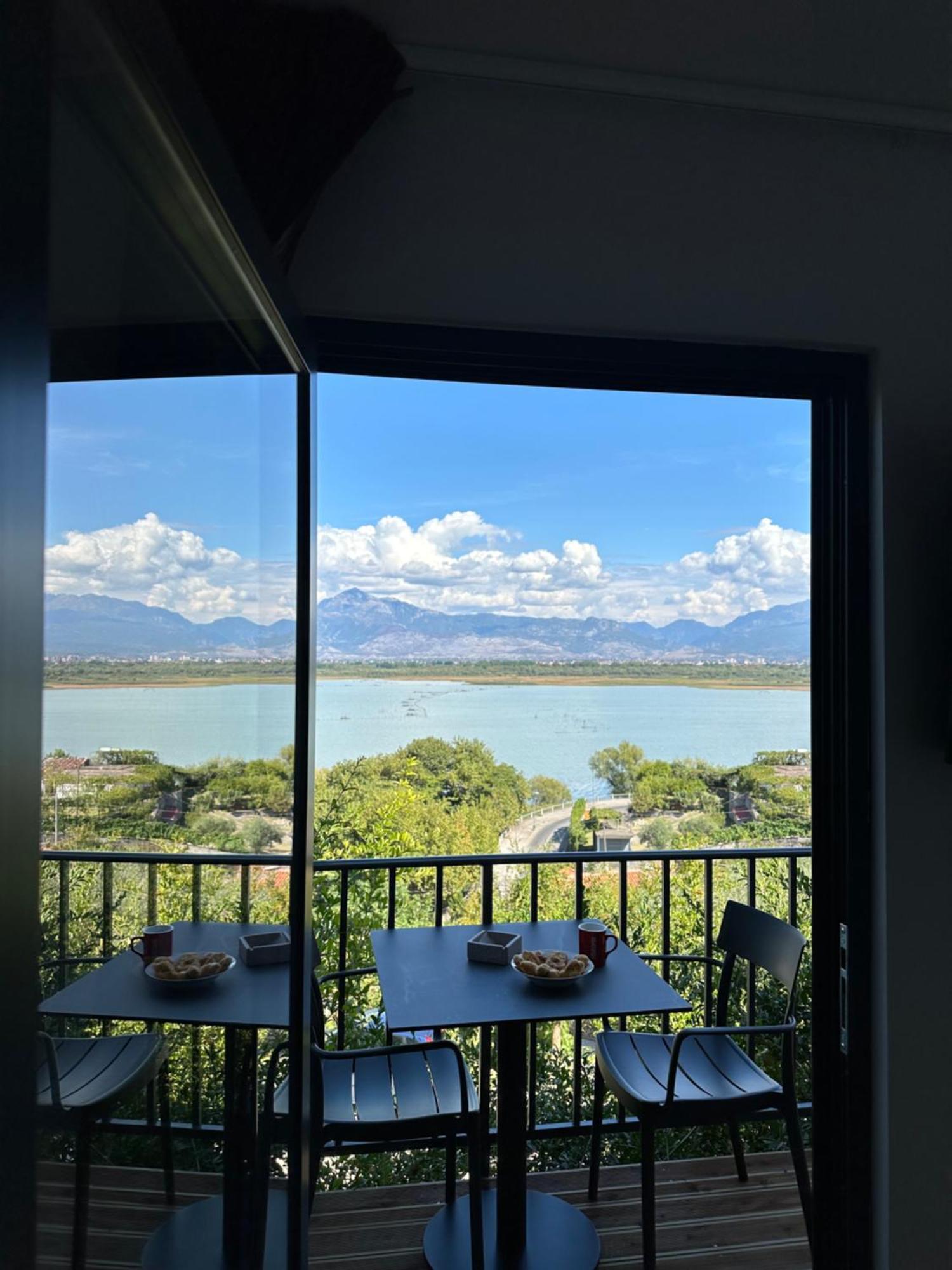 Lake Escape Villa Shiroke Shkodër Exteriör bild